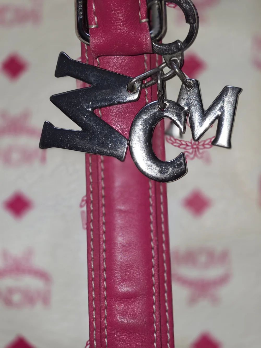 MCM Beige & Pink Visetos Tote w/ Matching Wristlet & MCM Charm & silver Hardware - Picture 4 of 16